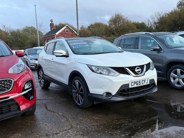 2015 Nissan Qashqai 1.5 dCi Tekna 5dr HATCHBACK Diesel Manual