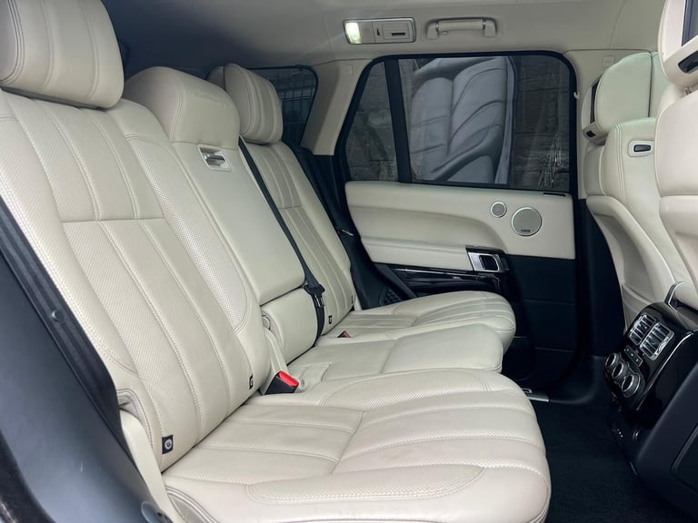 2015 Land Rover Range Rover 4.4 SD V8 Autobiography Auto 4WD Euro 6 (s/s) 5dr SUV Diesel Automatic