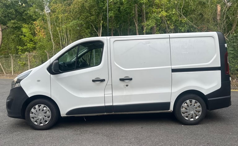 2015 Vauxhall Vivaro 1.6 CDTi 2700 L1 H1 Euro 5 5dr PANEL VAN Diesel Manual
