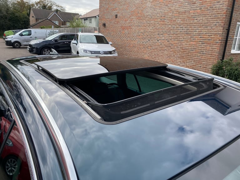 2018 Vauxhall Insignia 2.0 Turbo D BlueInjection Elite Nav Sports Tourer 5dr