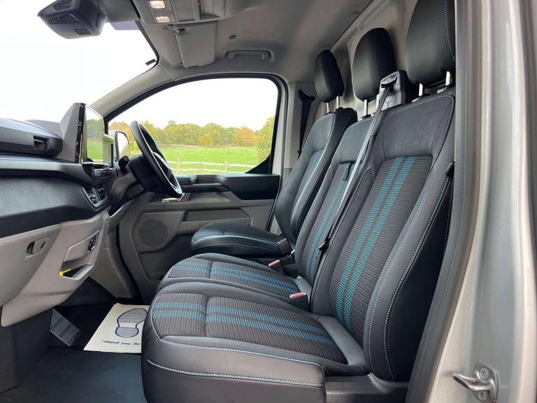 2024 Ford E-Transit 320 65kWh Sport Panel Van 5dr Electric Auto L2 H1 (218 ps) LONG WHEEL BASE Pa...