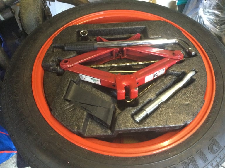 Jaguar space saver wheel