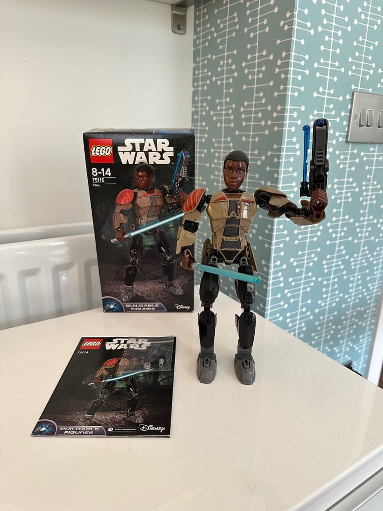 Retired LEGO STAR WARS Finn Buildable Figure #75116 - Built With Box And Instructions