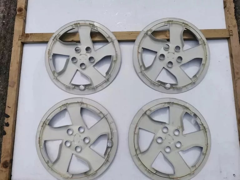 TOYOTA PRIUS WHEEL CUP 2009-2015