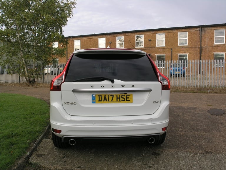 2017 Volvo XC60 D4 [190] R DESIGN Nav 5dr Geartronic ESTATE Diesel Automatic
