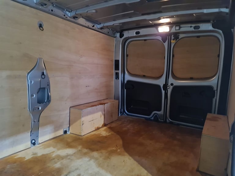 2022 Renault Trafic 2.0 DCI BLUE LL30 SPORT P/V L2 H1 130 BHP LWB Panel Van Diesel Manual