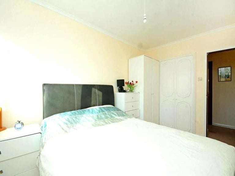 🏠 Bright and spacious room in Seven Sisters available for £750 per month, bills included! 🌟 