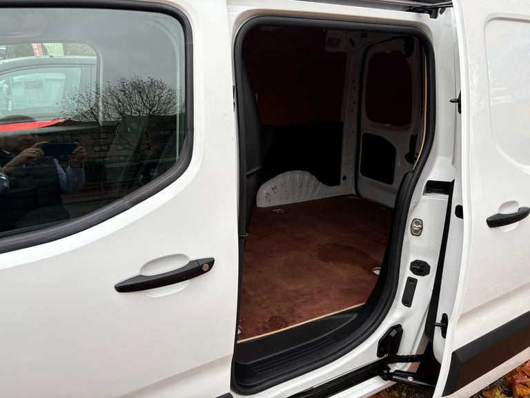 2020 Vauxhall Combo 1.6 Turbo D 2300 Sportive Panel Van 4dr Diesel Manual L1 H1