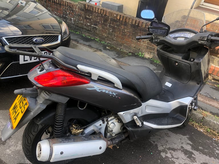 Yamaha xmax250
