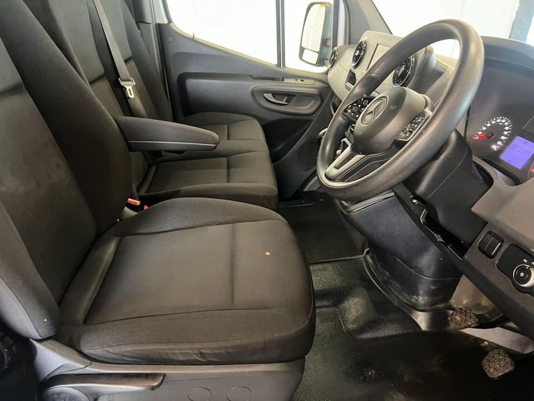 2022 Mercedes-Benz Sprinter 2.0 315 CDI Progressive RWD L3 Euro 6 (s/s) 2dr Dropside Diesel Manual
