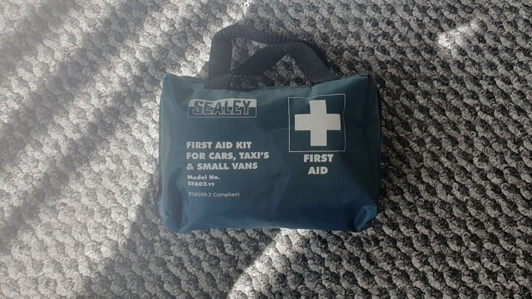 image for Sealey First Aid Kit Medium Family Cars Taxis Vans Travel Medical Medic Trauma