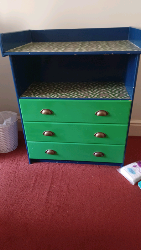 Free baby changing table with drawers