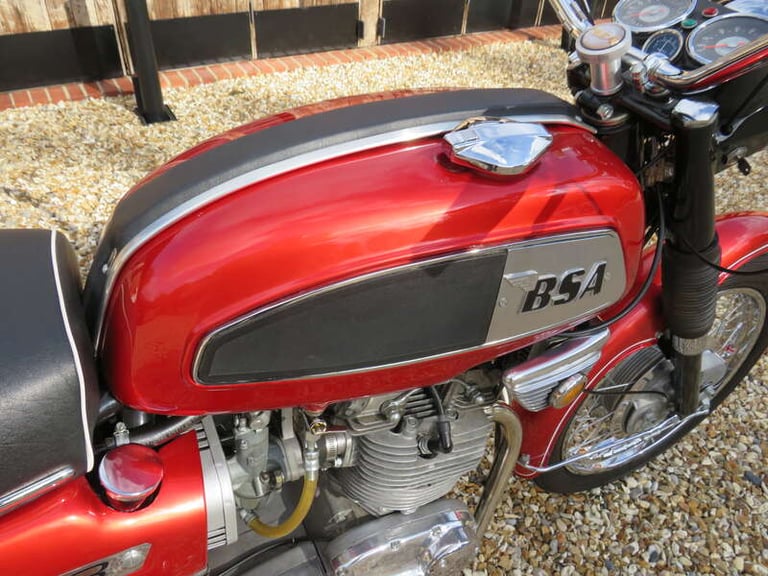 2015 BSA A75R ROCKET 3 MK1 PETROL Manual
