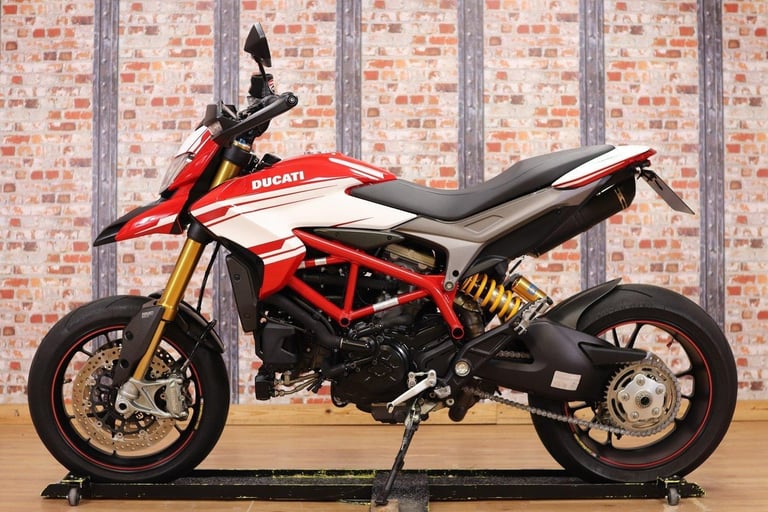 2016 DUCATI HYPERMOTARD 939 SP - ONLY 5,196 MILES! - SC PROJECT EXHAUST - SUPERB