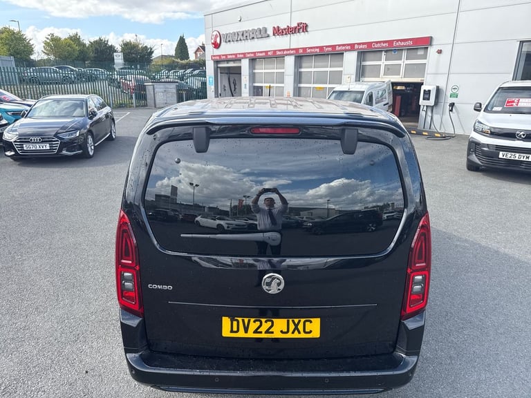 2022 Vauxhall Combo Life 1.5 Turbo D SE 5dr [7 seat] MPV DIESEL Manual