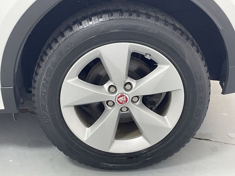 2019 Jaguar E-Pace 2.0 D150 R-Dynamic S SUV 5dr Diesel Manual Euro 6 (s/s) (150 ps) - AA INSPE ES...