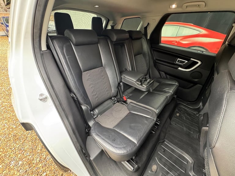 2017 Land Rover Discovery Sport 2.0 TD4 SE Tech 4WD Euro 6 (s/s) 5dr ESTATE Diesel Manual