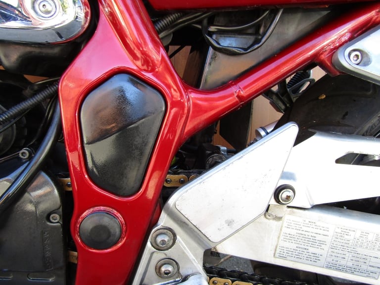 SUZUKI BANDIT GSF 1200 * 9238 MILES * 3 FORMER KEEPERS * ONE YEARS MOT * READ*