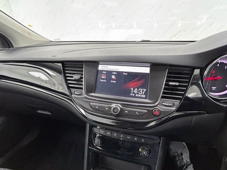 2018 Vauxhall Astra 1.4i Turbo SRi Hatchback 5dr Petrol Manual Euro 6 (150 ps) Hatchback Petrol M...