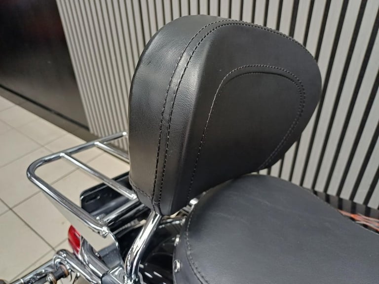 Harley Davidson Road King Classic 2006 cruiser custom retro chopper