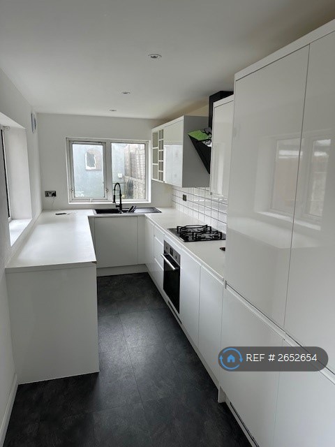 2 bedroom house in Caerphilly, Caerphilly, CF83 (2 bed) (#2652654)