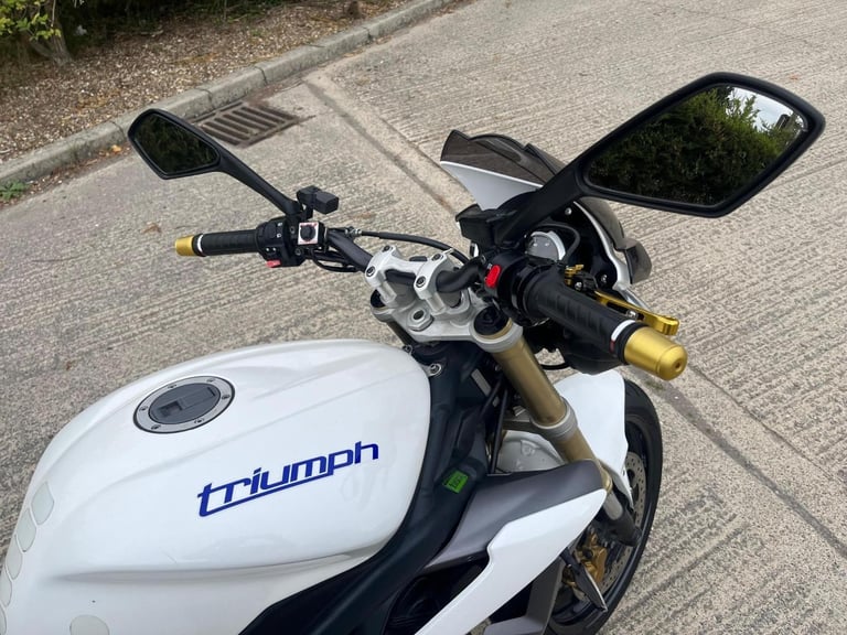 2013 13 TRIUMPH STREET TRIPLE 675 ABS WHITE CLEAN 17k MILES NAKED