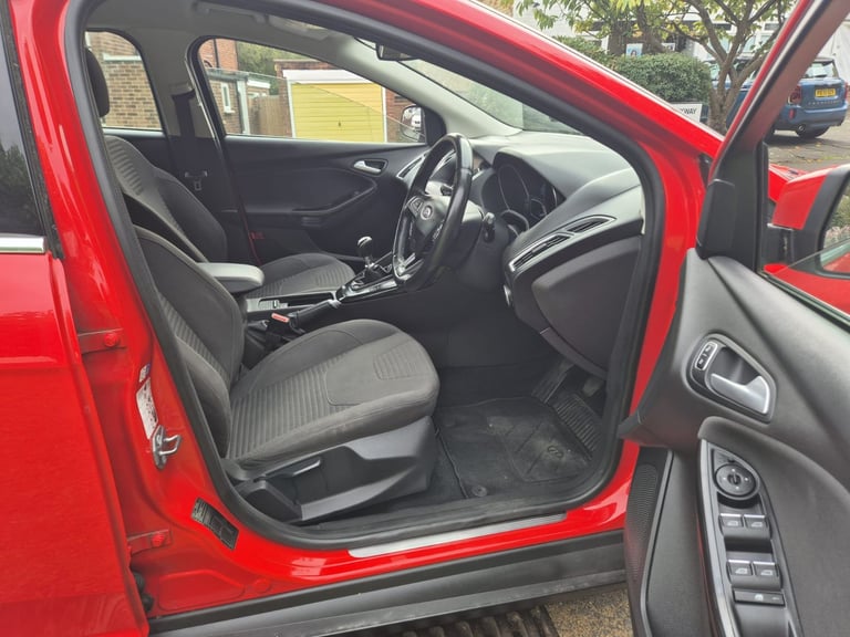 Ford, FOCUS, TITANIUM, Estate, 2015, Manual, 999 (cc), 5 doors, full service history