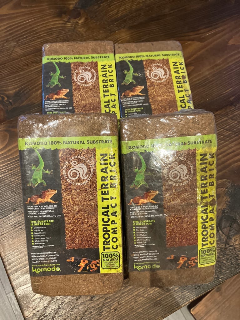 Gecko, frog, python: Komodo Tropical Terrain Compact Brick Substrate
