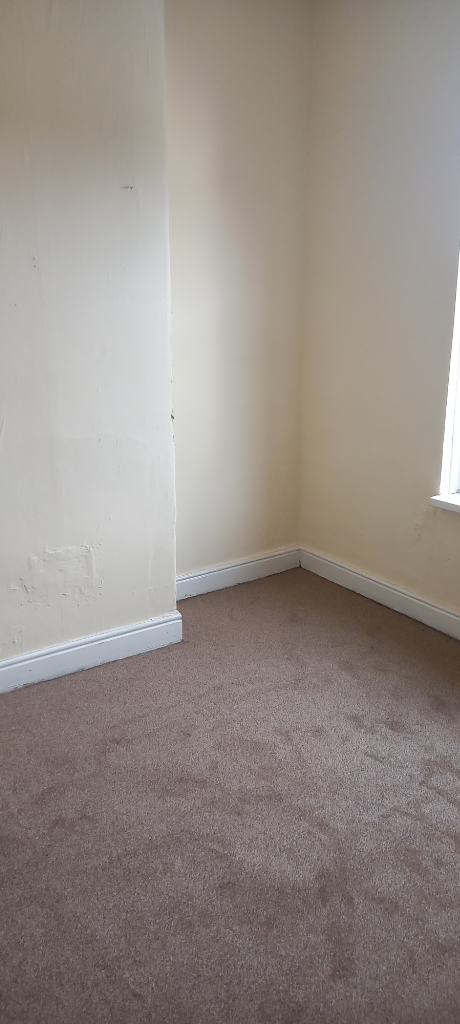 **LET BY** 11 STANHOPE STREET** 2 BEDROOM** DSS ACCEPTED** NO DEPOSIT**