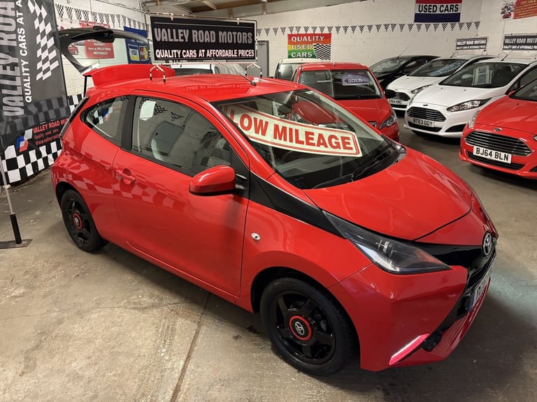 TOYOTA AYGO 1.0 VVT-i x-play 2016