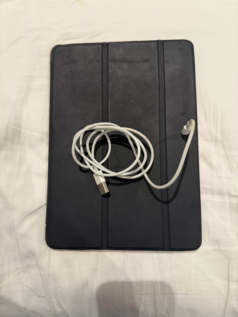 Apple Ipad (5th Generation)  32GB  c/w Cover and Charging Cable