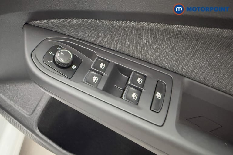 2022 Volkswagen Golf 1.5 TSI 150 Life 5dr HATCHBACK PETROL Manual