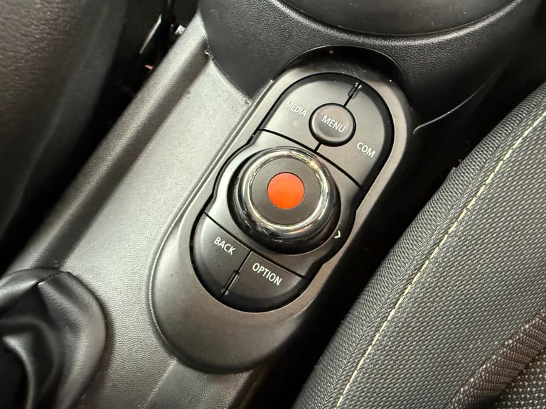 2021 21 REG MINI COOPER CLASSIC NAV PACK 1.5 DAMAGED REPAIRABLE SALVAGE