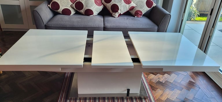 TWO IN ONE COFFEE/DINING TABLE