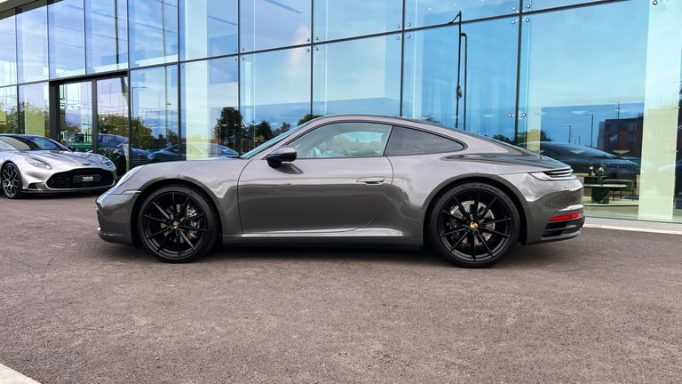 2024 Porsche 911 2dr PDK Petrol