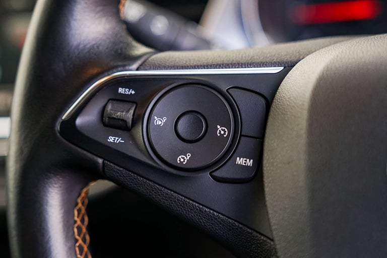 2017 Vauxhall Crossland X 1.2 Crossland X Elite T S/S Auto 5dr SUV Petrol Automatic