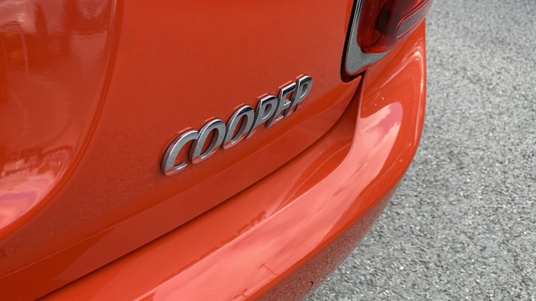 2018 MINI Hatch 1.5 Cooper Hatchback 3dr Petrol Steptronic Euro 6 (s/s) (136 ps) Hatchback Petrol...