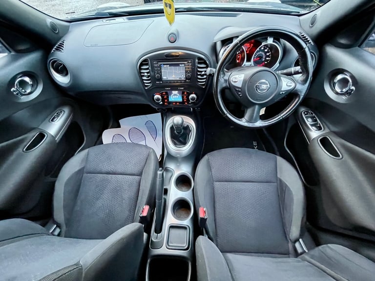 2011 Nissan Juke 1.6 Acenta 5dr [Premium Pack] HATCHBACK Petrol Manual