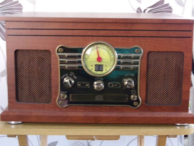 image for MULTIFUNCTION TURNTABLE PLAYER