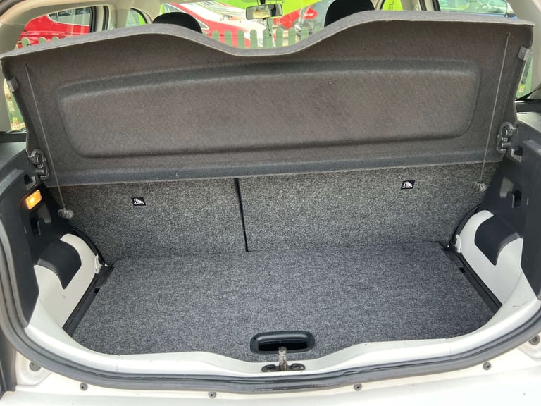 2017 Volkswagen up! 1.0 Move Up 5dr Hatchback Petrol Manual