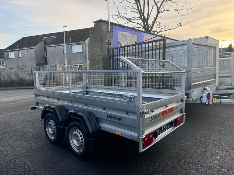 BRAND NEW ZASLAW 265T 8,7FT x 4,4FT TWIN AXLE TRAILER WITH 40CM MESH