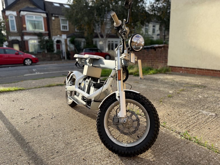 Cake OSA+ - Electric Motorbike / Motorcycle (A1)