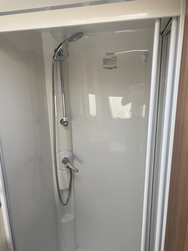 Lunar quasar 462  2 berth 2013  end wash R 
