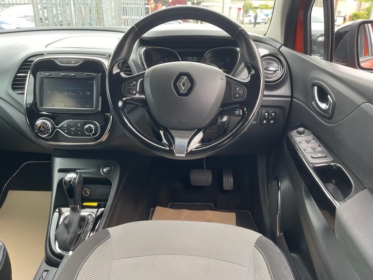 2014 Renault Captur 1.5 dCi Dynamique S MediaNav SUV 5dr Diesel EDC Euro 5 (90 ps) HATCHBACK Dies...