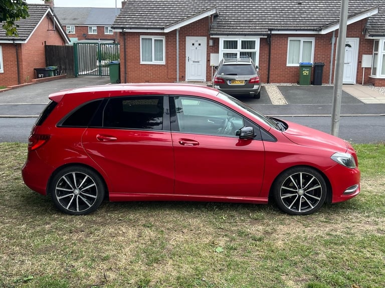 2013 Mercedes-Benz B Class B200 CDI BlueEFFICIENCY Sport 5dr Auto MPV Diesel Automatic