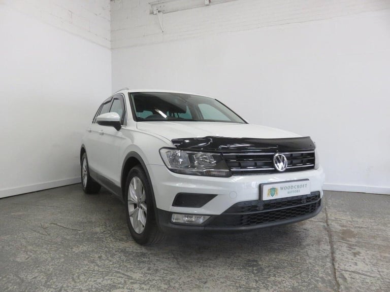 VOLKSWAGEN TIGUAN 2.0 TDI BlueMotion Tech SE Navigation White Manual Diesel 2017