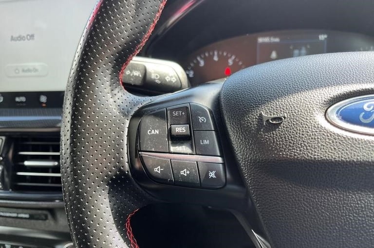 2022 Ford Focus 1.0T EcoBoost ST-Line Hatchback 5dr Petrol Manual, Apple Car Play, Android Hatchb...