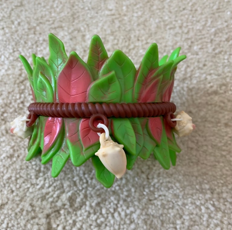 Original Disney Moana Costume  Boat Paddle and Accessories 