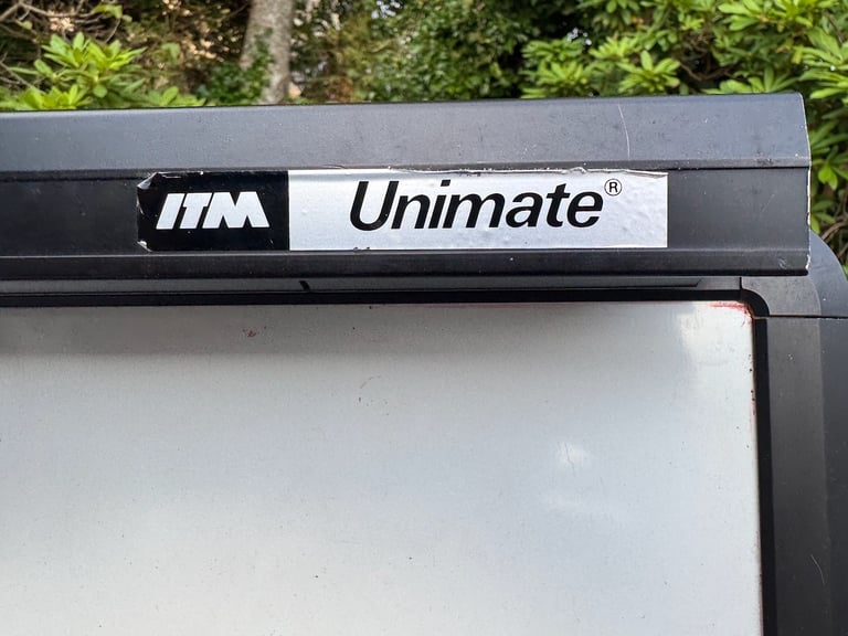 ITM Unimate A1 floor standing Flipchart and whiteboard