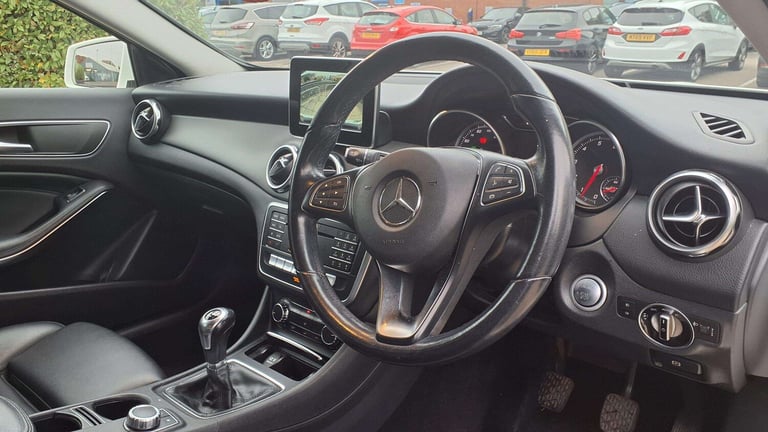 2018 Mercedes-Benz GLA GLA 200 SE 5dr ESTATE PETROL Manual